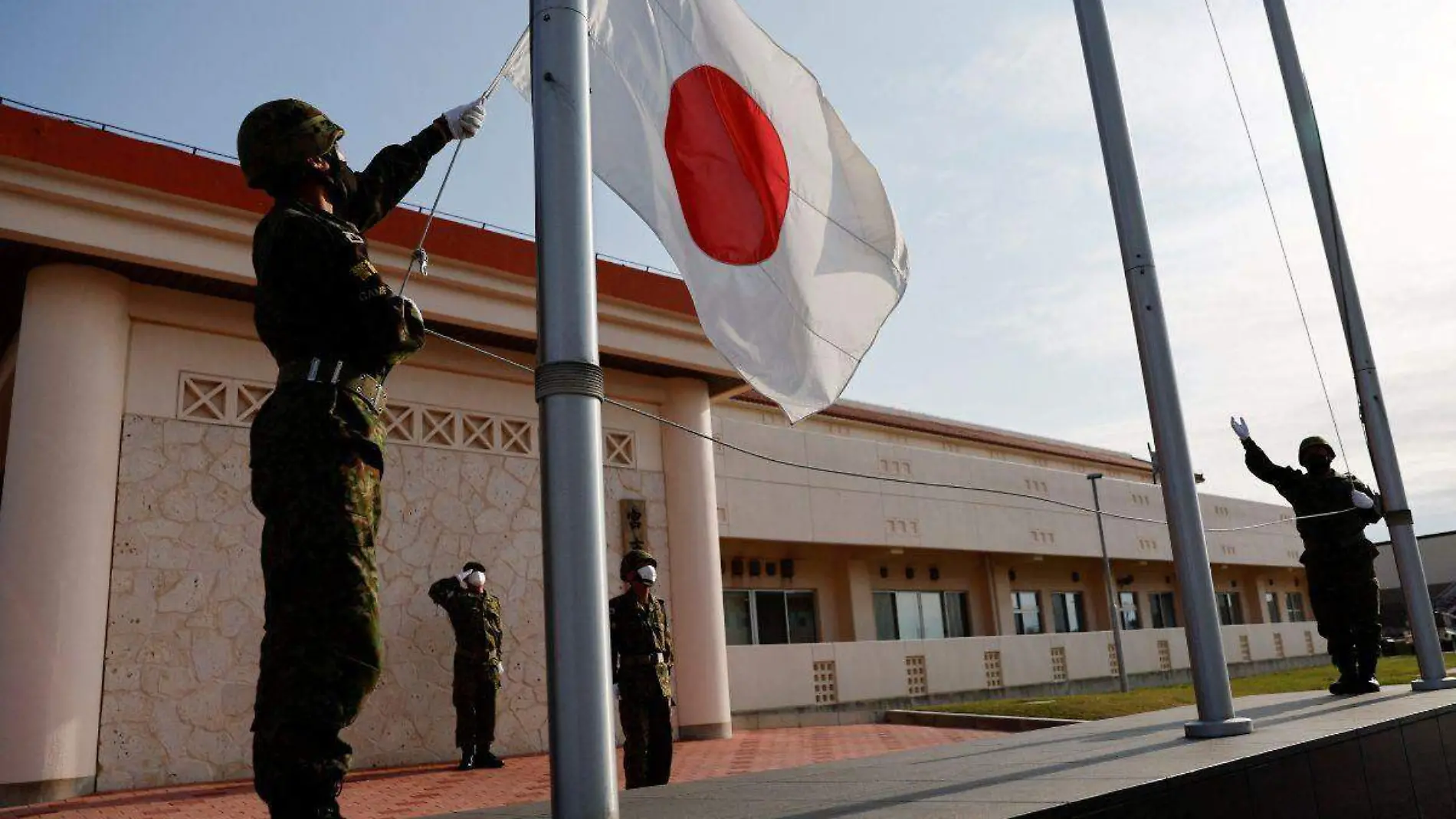 Japón presenta inédito proyecto de presupuesto militar en medio de tensiones en Asia